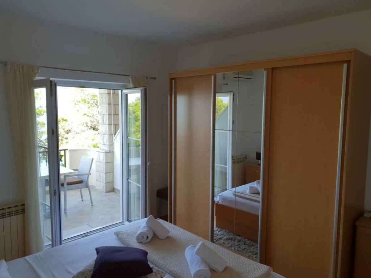Guesthouse Marina 图彻皮 外观 照片